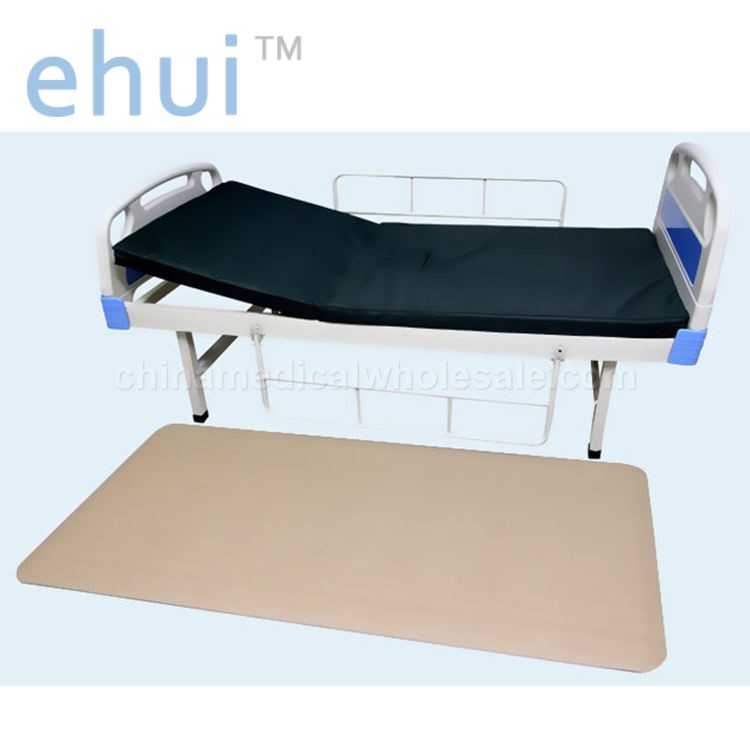 Waterproof comfortable and safe soft polyurethane foam medical bed anti fall and anti slip floor mat