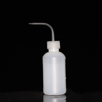 Plastic bottle washing laboratory rinsing bottle cleaning bottle elbow bottle washing